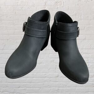 Clarks Adreena Mid Women’s Ankle Boots Size 6 Black Leather‎ Buckle Booties